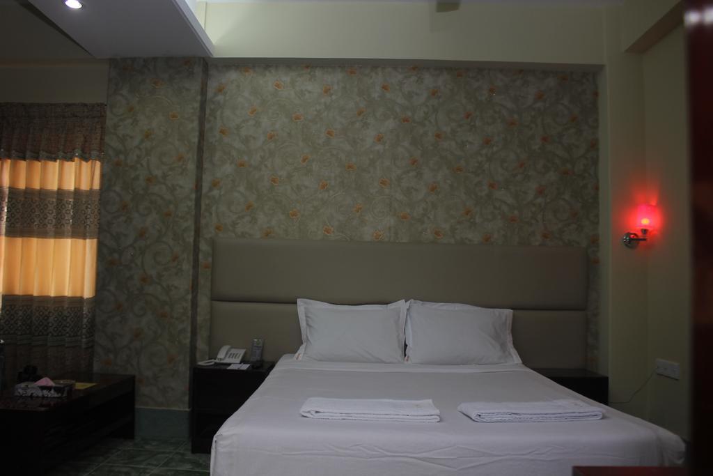 Golden Inn Chattagram Ltd Читагонг Екстериор снимка