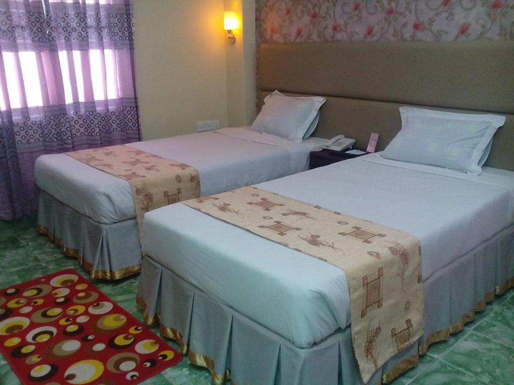 Golden Inn Chattagram Ltd Читагонг Екстериор снимка
